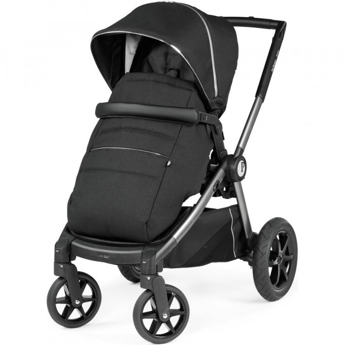 Прогулочная коляска PEG-PEREGO GT4 BLACK SHINE IP25000000MU13 Прогулочная коляска PEG-PEREGO GT4 BLACK SHINE IP25000000MU13
